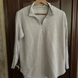 Women's zip up sweatshirt